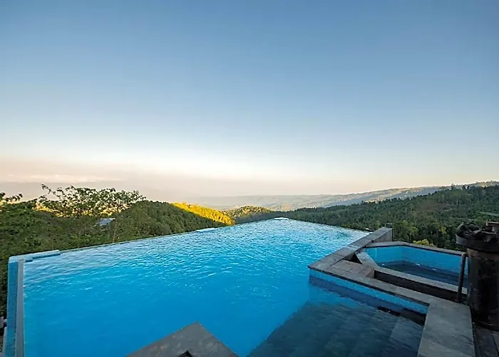 Heaven Luxury Hotel Munduk